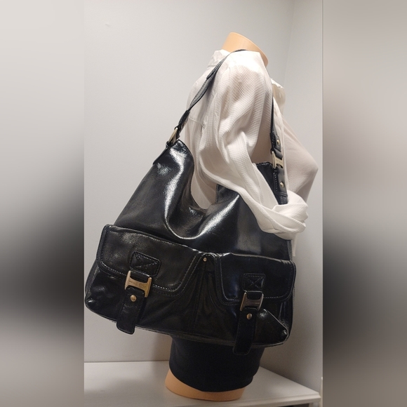Michael Kors Black Patent Leather Shoulder  Bag - Picture 5 of 15